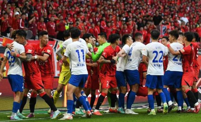 记者点评中超五外援：不见得所有球队都排五外援登场 ,本土球员关键还是看自己