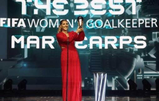 FIFA女足最佳门将:去成为你相信自己能成为的人永不迟 FIFA女足最佳门将:去成为你相信自己能成为的人永不迟