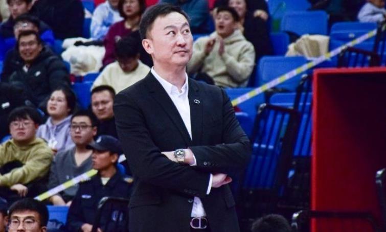 吴頔：青岛内外攻防兼备，刘维伟再次带出一支四强球队？