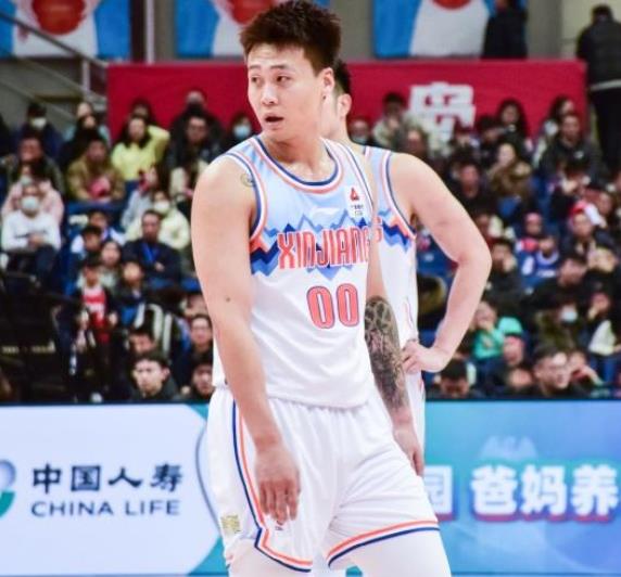 赵睿：伤病需要一两个月的时间才能好转和恢复
