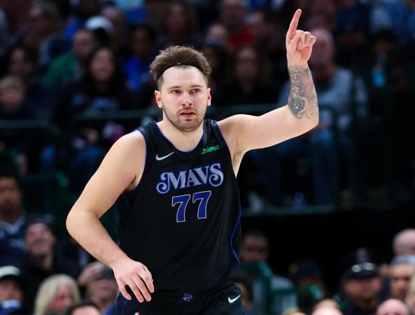 魔术师:NBA到底咋了?联盟再次有人打出统治级表现,祝贺卢卡 魔术师:NBA到底咋了?联盟再次有人打出统治级表现,祝贺卢卡