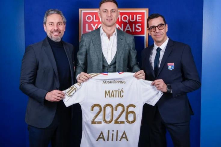 马蒂奇以260万欧元的转会费与里昂签约到2026年 马蒂奇以260万欧元的转会费与里昂签约到2026年