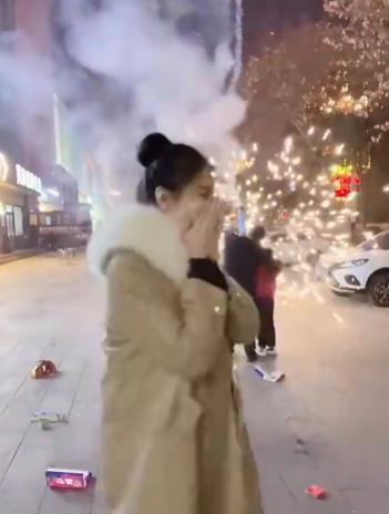 郭子瑄晒生活随笔：愿你的眼睛能保持微笑，得到你想要的