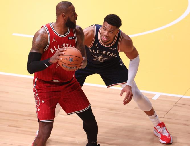 季孟年:去年NBA全明星赛已够无趣了,今年更是在进一步考验 季孟年:去年NBA全明星赛已够无趣了,今年更是在进一步考验