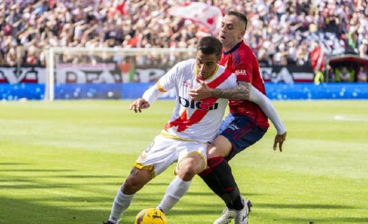 西甲赛事战报：巴列卡诺2-1奥萨苏纳，查瓦里亚跟帕拉松破门，扭转败局