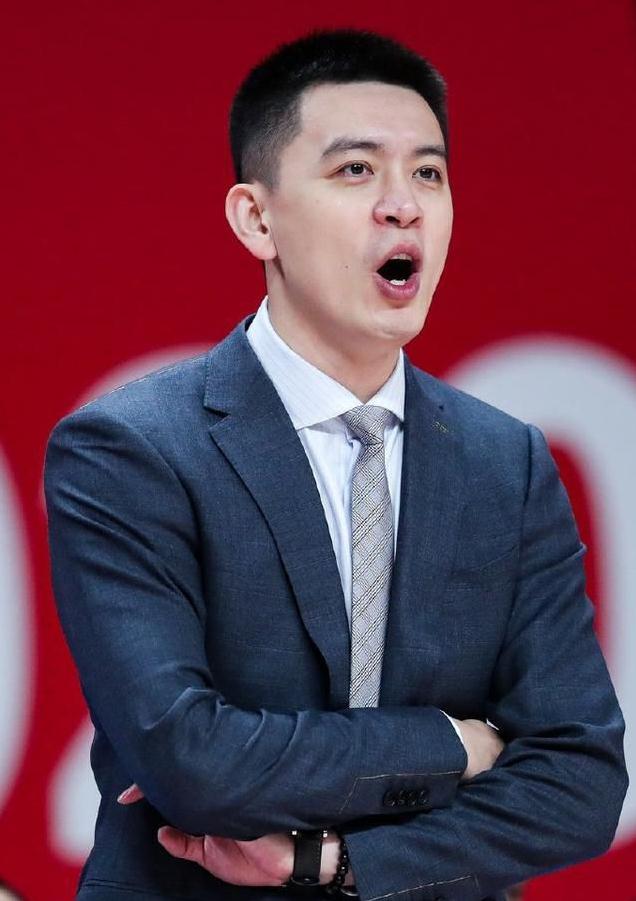 杨鸣为何要返回辽宁男篮带队杨鸣是否曾进入NBA? 杨鸣为何要返回辽宁男篮带队杨鸣是否曾进入NBA?