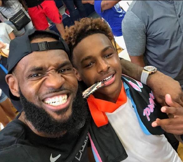 帕森斯:假如布朗尼不是詹姆斯的儿子,他的资历无法进入NBA 帕森斯:假如布朗尼不是詹姆斯的儿子,他的资历无法进入NBA