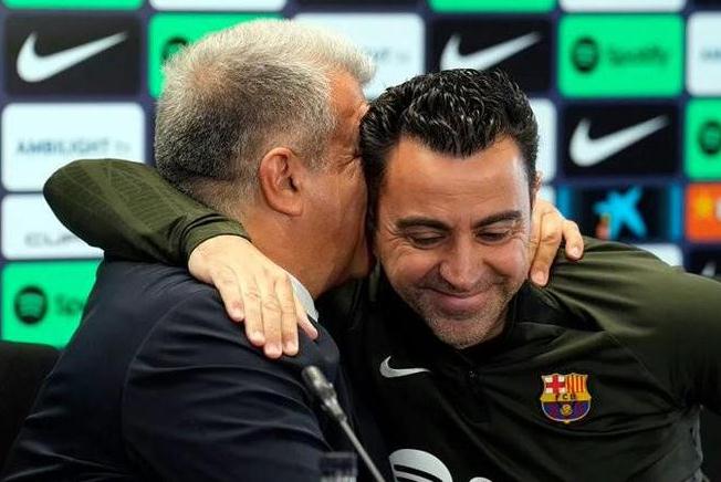 RAC1:拉波尔塔已考虑下赛季不让哈维继任巴萨主帅 RAC1:拉波尔塔已考虑下赛季不让哈维继任巴萨主帅