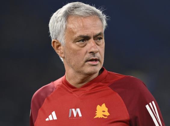 Talksport：沙特阿美的胡拜尔库迪西亚队打算聘请穆帅作为他们的教练