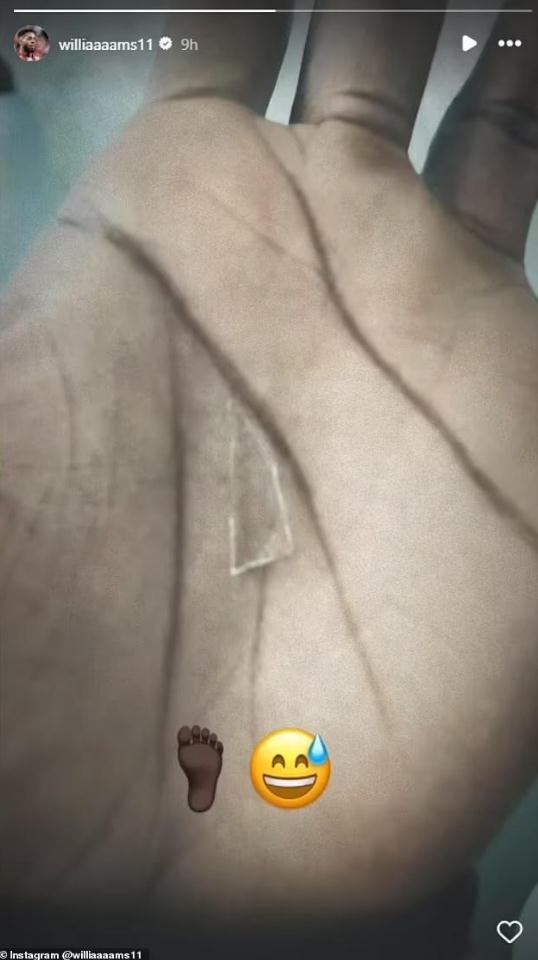 镜报:伊纳基-威廉姆斯在脚底内有玻璃的情况下踢了2年球 镜报:伊纳基-威廉姆斯在脚底内有玻璃的情况下踢了2年球