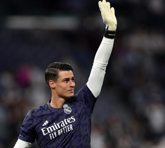 凯帕（Kepa）即将与马雷斯卡（Maresca）会面，商讨他的未来。在这次会议中，将决定凯帕是否有机会继续留在皇家马德里（Real Madrid）。