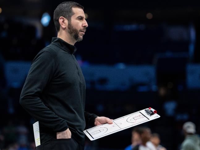 在NBA内部,一些人士透露安东尼·戴维斯似乎对特里·博雷戈的执教风格更加青睐,而不是JJ·雷迪克。 在NBA内部,一些人士透露安东尼·戴维斯似乎对特里·博雷戈的执教风格更加青睐,而不是JJ·雷迪克。