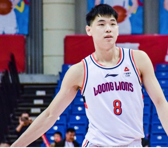 崔永熙的日程安排是先在圣安东尼奥锻炼一周,随后于21号之后接受尼克斯的试训 崔永熙的日程安排是先在圣安东尼奥锻炼一周,随后于21号之后接受尼克斯的试训