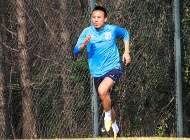 毛剑卿指出：在18强赛中，国家队必须降低自我定位。