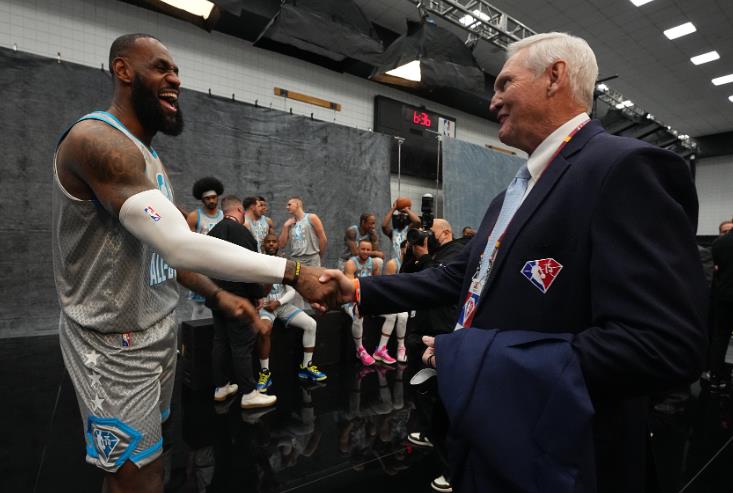 NBA总决赛得分记录：韦斯特以1679分居首，超越詹姆斯；天勾和乔丹紧随其后位列三、四位。