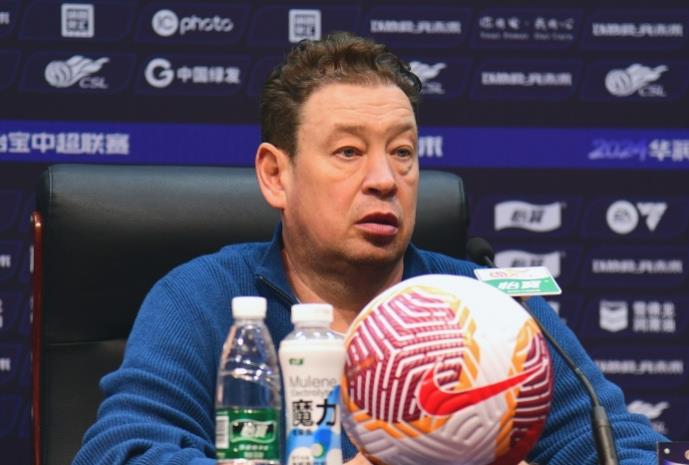 上海申花对阵成都蓉城的比赛最吸引人的地方可能是主教练斯卢茨基是否敢于使用 上海申花对阵成都蓉城的比赛最吸引人的地方可能是主教练斯卢茨基是否敢于使用