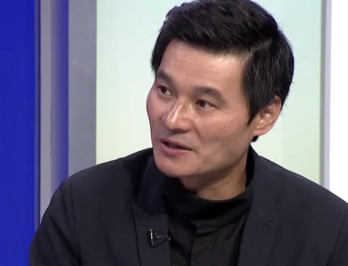 李毅认为，采用541阵型可能更符合中国国家队的需求，通过在后场部署更多球员，并在两个边路配置速度较快的选手