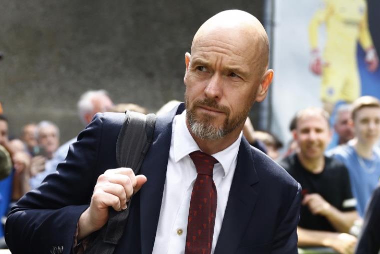曼联在没有球员被转让之前,其初始的转会资金大约为5000万英镑 曼联在没有球员被转让之前,其初始的转会资金大约为5000万英镑